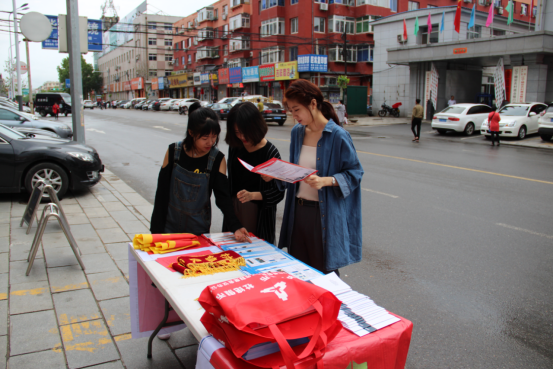 征信服務(wù)小微企與民營企業(yè)融資發(fā)展